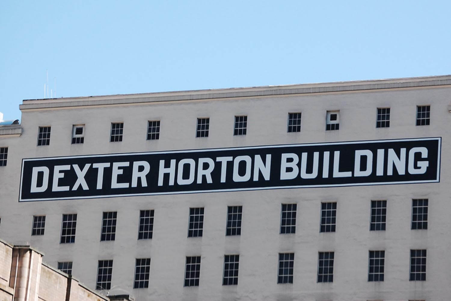 Dexter Horton